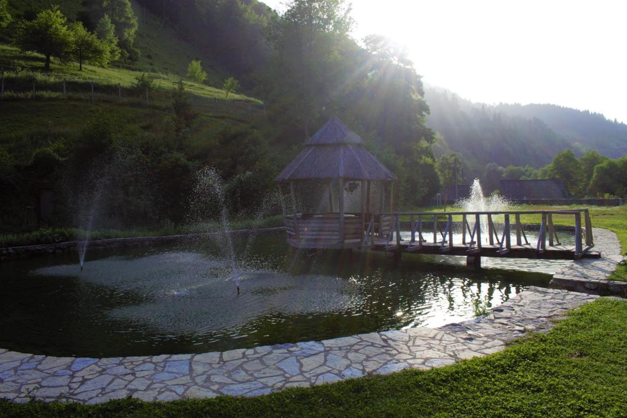 Hotel Oka I Po Berane Exterior photo